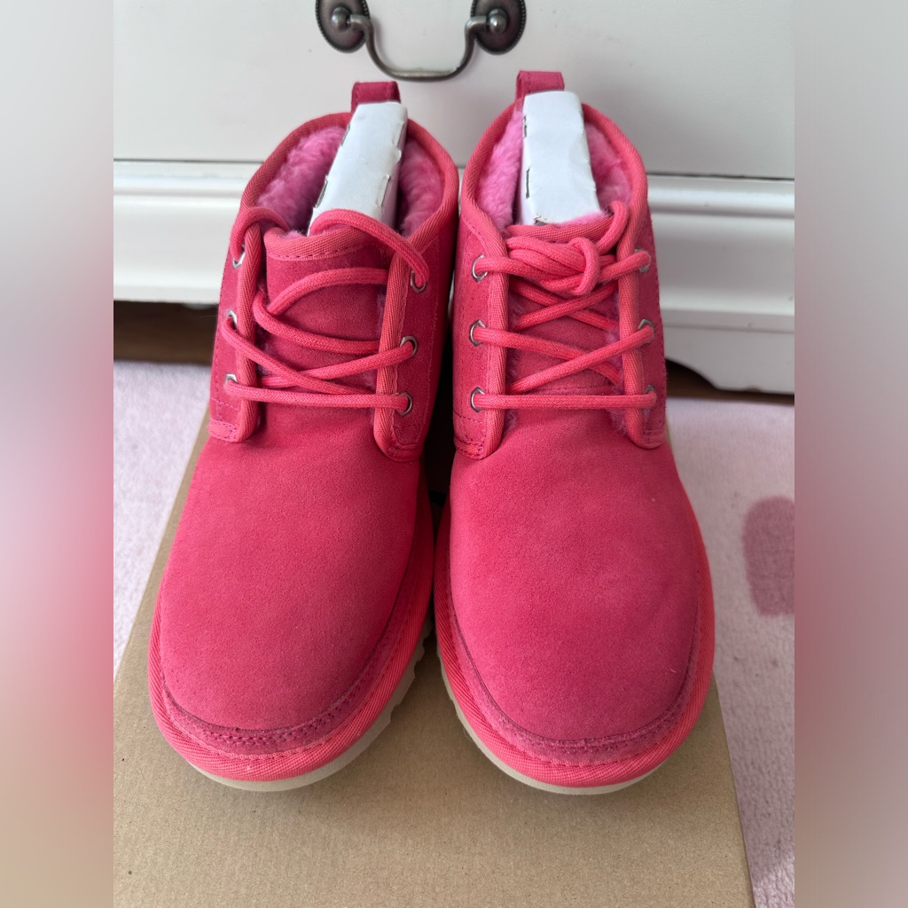 Ugg Neumel